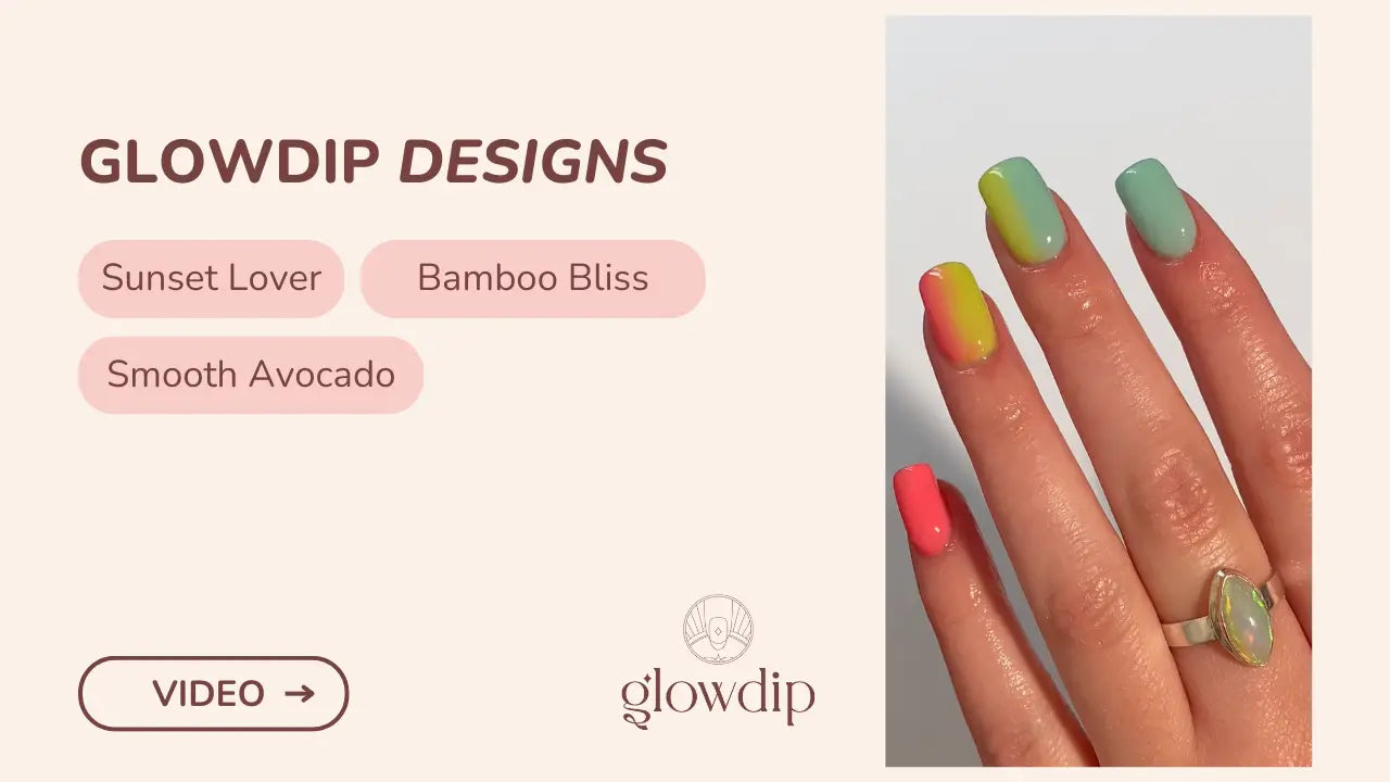 Hand met nagels in een verloop van roze geel en groen passend bij sunset lover bamboo bliss en smooth avocado
